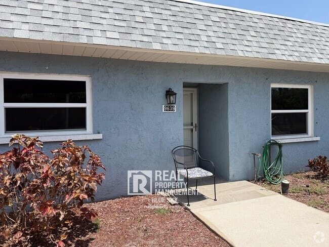 Building Photo - 9639 Greenskeeper Dr Rental