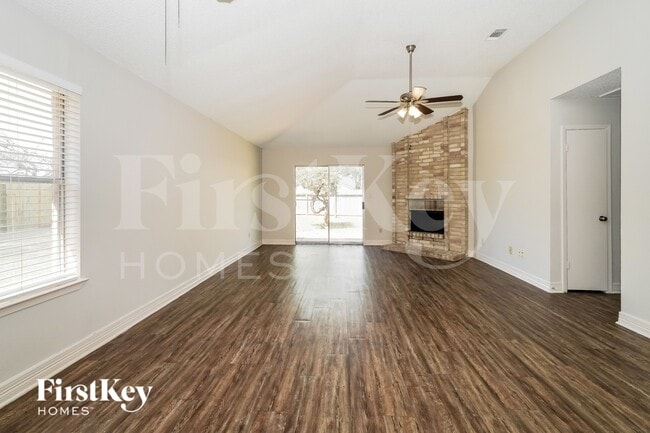21134 Western Valley Dr