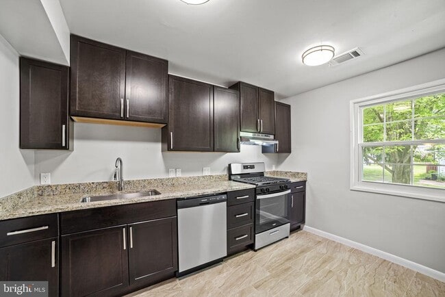 Photo - 9328 Humphries Dr