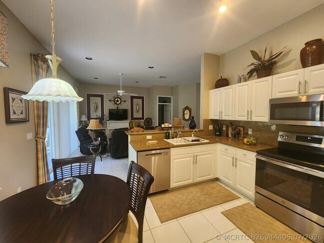 7940 Rockford Rd