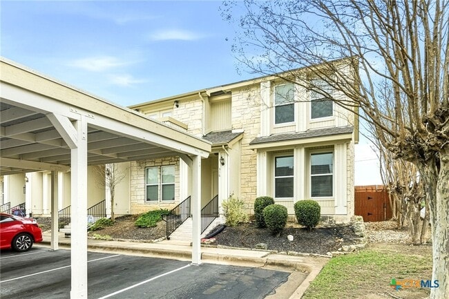 Building Photo - 2215 Dry Creek Dr Unit 516