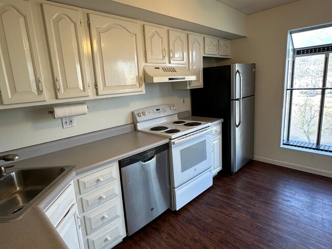 Photo - 8905 S Swan Cir Unit 8905 Swan Cir