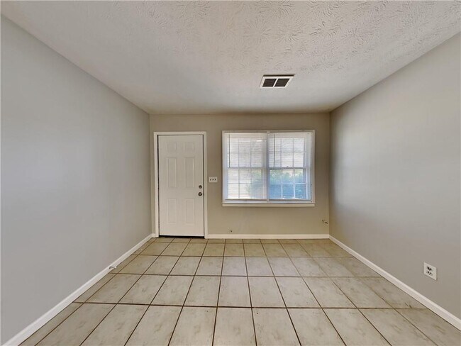 Photo - 2124 Golfview Dr SE