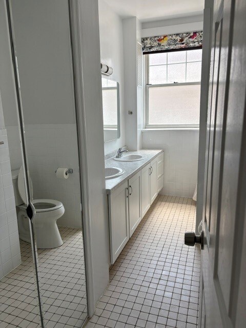Photo - 123-127 Summit Ave