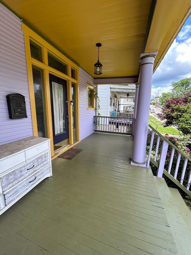 Photo - 612 Marshall Ave SW