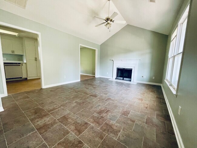 Photo - 742 Shoal Cir Casa