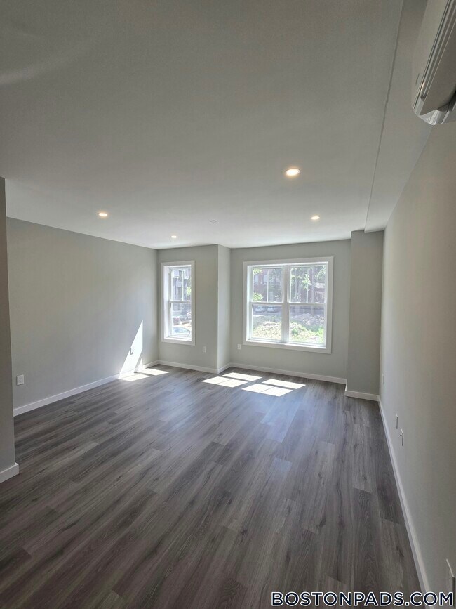 33 Copeland St Unit F