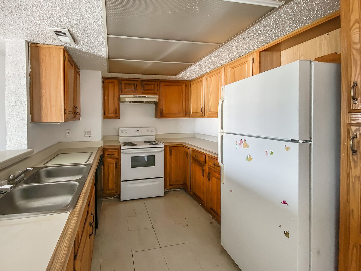 Photo - 2826 S Bartell Dr Unidad F38