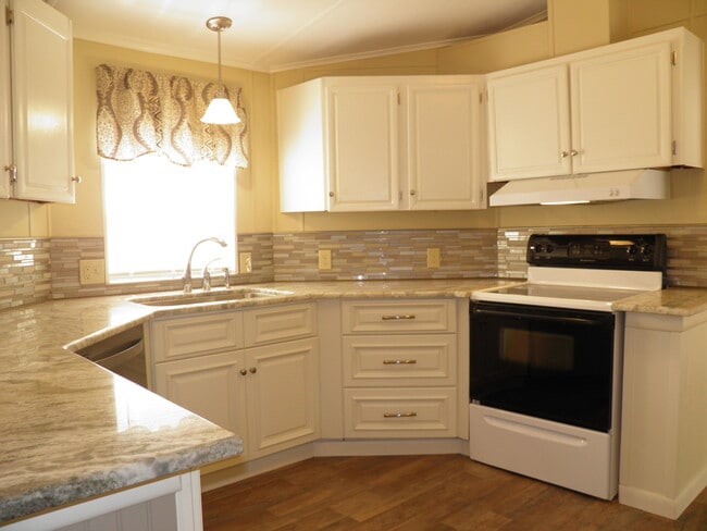 Building Photo - 810 Gibson Rd Rental