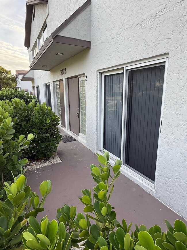 Photo - 3003 NW 5th Terrace Unit 2