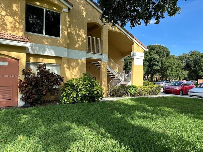 Building Photo - 2647 NW 33rd St Rental