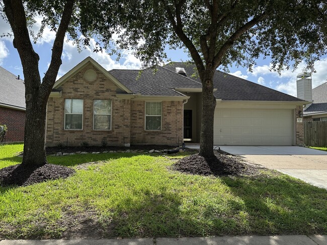 Building Photo - 3715 Humble Dr
