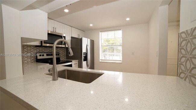 Photo - 4291 NW 9th Ave Unit 101