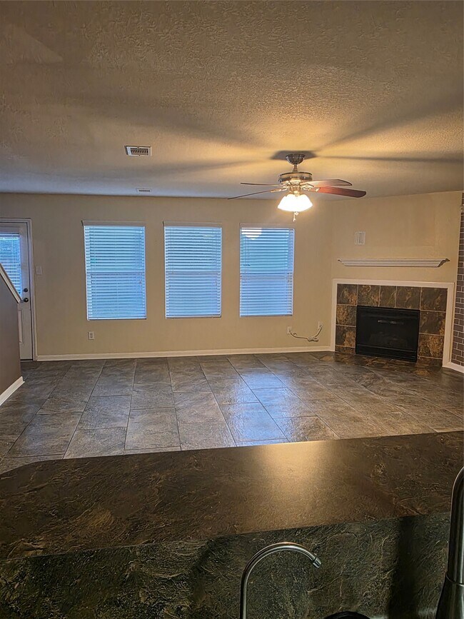 Photo - 12418 Greencanyon Dr