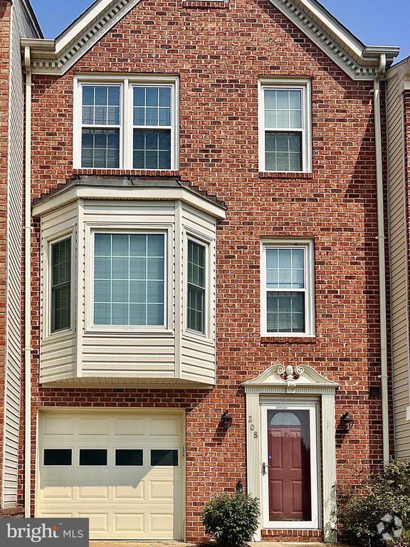Building Photo - 208 Fair Oaks Ave Rental