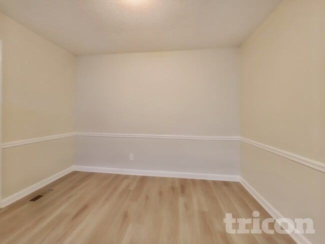 Photo - 4211 Clearview Dr
