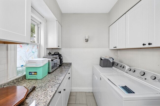 Photo - 28 Magnolia St Unit 1