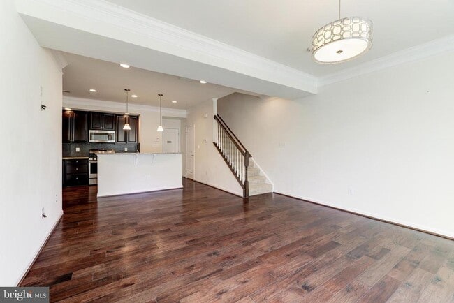 Photo - 13643 Air and Space Museum Pkwy