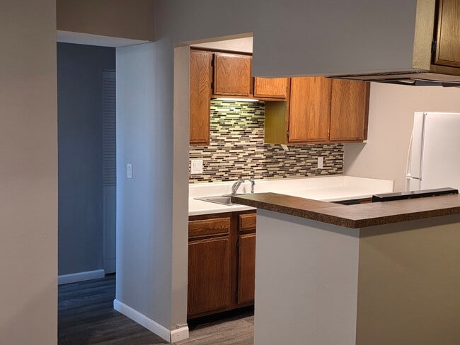 Photo - 1325 N Meridian Ave Unit 101