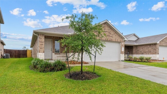 Photo - 2326 Spruce Clf Ln
