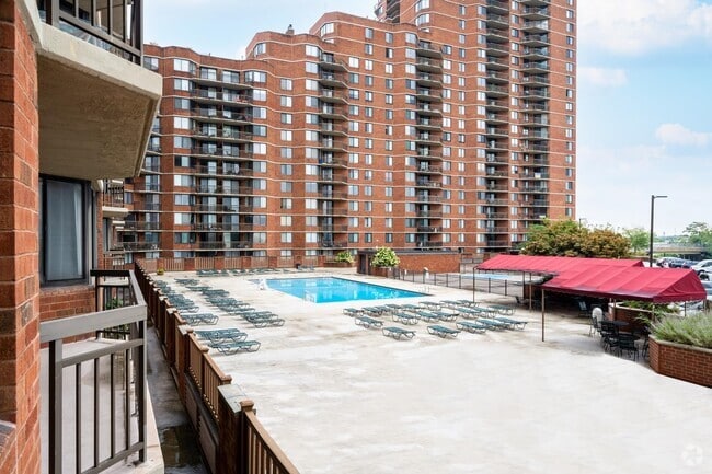 Building Photo - 232 Harmon Cove Tower Unit 232 Rental