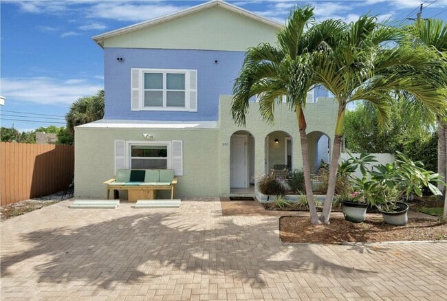 Building Photo - 411 Nathan Hale Rd