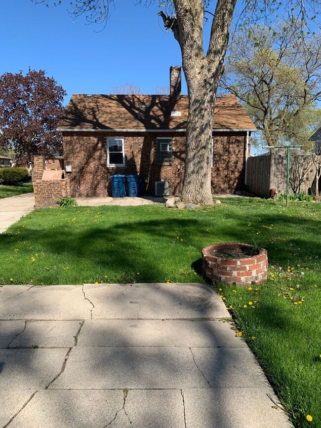 Photo - Beautiful 2 Bedroom 1Bath HOUSE, NOW $1600.00