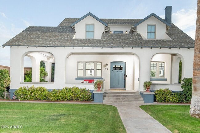 Building Photo - 69 W Lynwood St