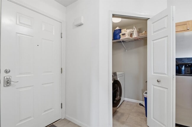 Photo - 2233 S Main St