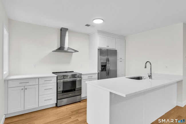 Photo - 31 Drive Way