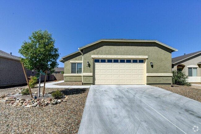 Building Photo - Beautiful home in Granville