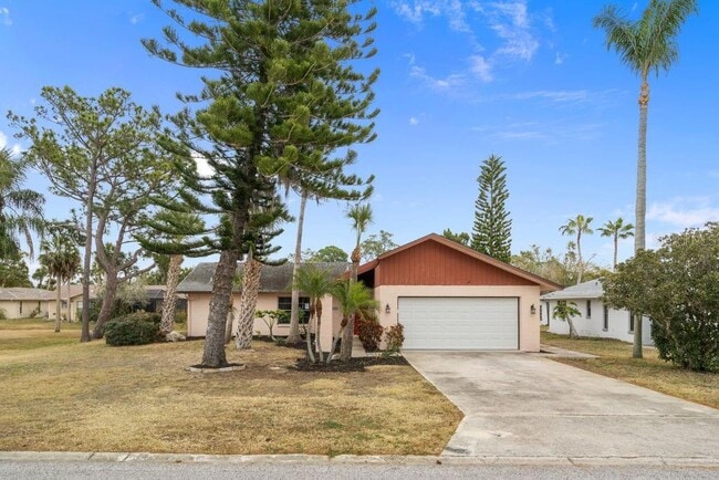 Photo - 5524 Gridley Ln