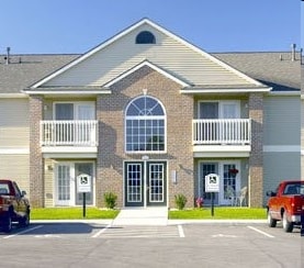 The Hamptons of Norton Shores - The Hamptons of Norton Shores Apartamentos