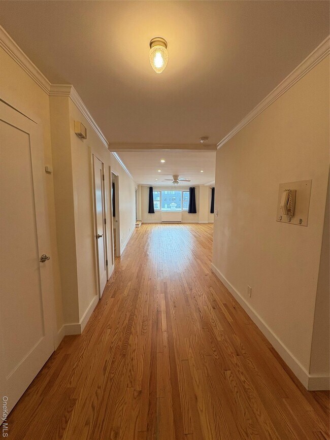 Photo - 300 Martine Ave Unit 6j