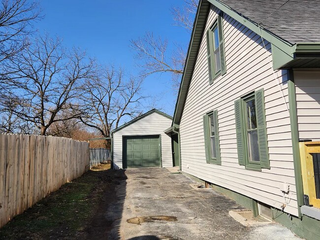 Photo - 1100 S Ann St