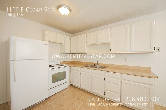 Photo - 1100 E Cedar St N
