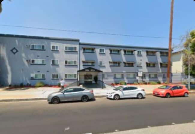 Photo - 13129 Oxnard St Unidad 9