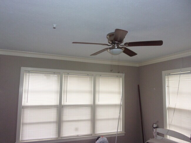 Photo - 1278 Gill Ave