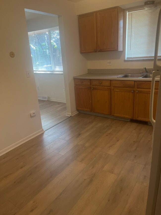 Photo - 213-215 Hooker Street Unit 213