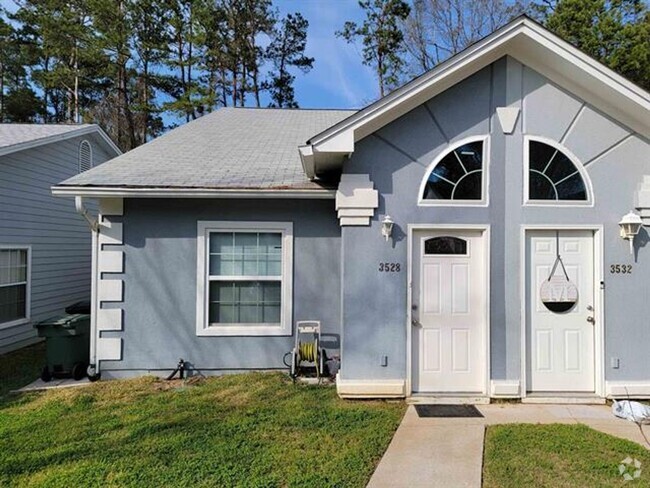 Building Photo - East Tallahassee Townhome Near Fallschase