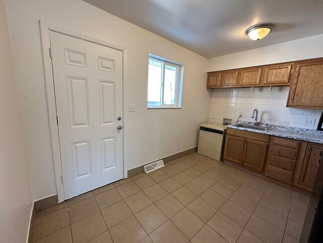 Photo - King3824 Unidad 3828