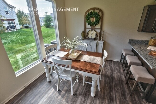 Photo - 8782 Findley St