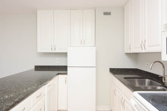Photo - 428 W Wellington Ave Unidad A51