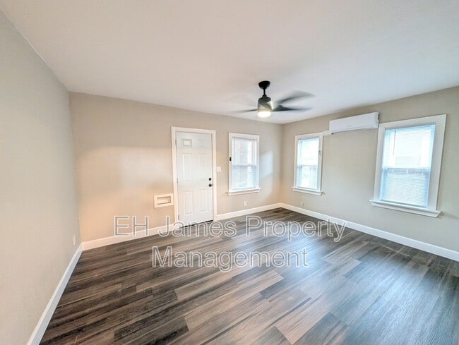 Photo - 2206 E 7th St