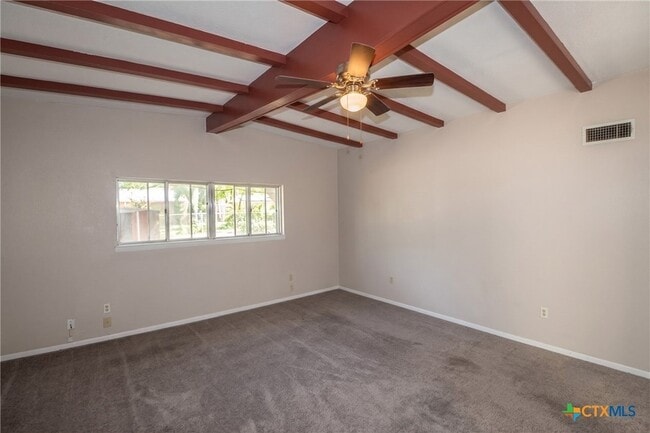 Photo - 409 Oak St