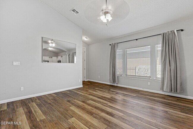 Photo - 7213 Copper Trail Ave