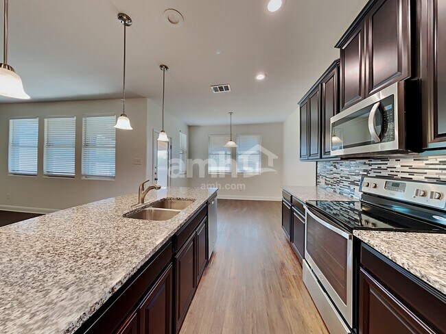 Photo - 3219 Just Because