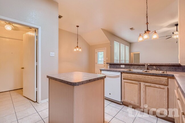 Photo - 110 Forest Park Ln