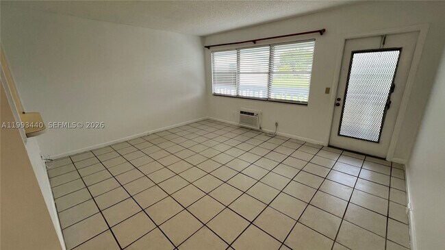Photo - 306 Newport T Unit 306