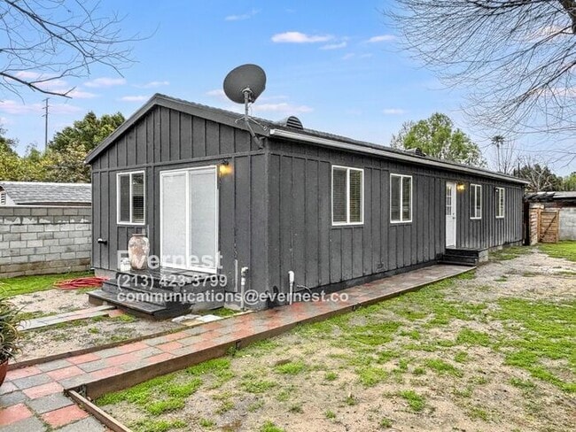Charming 2-Bedroom Home in a Prime Locatio... - Charming 2-Bedroom Home in a Prime Locatio...